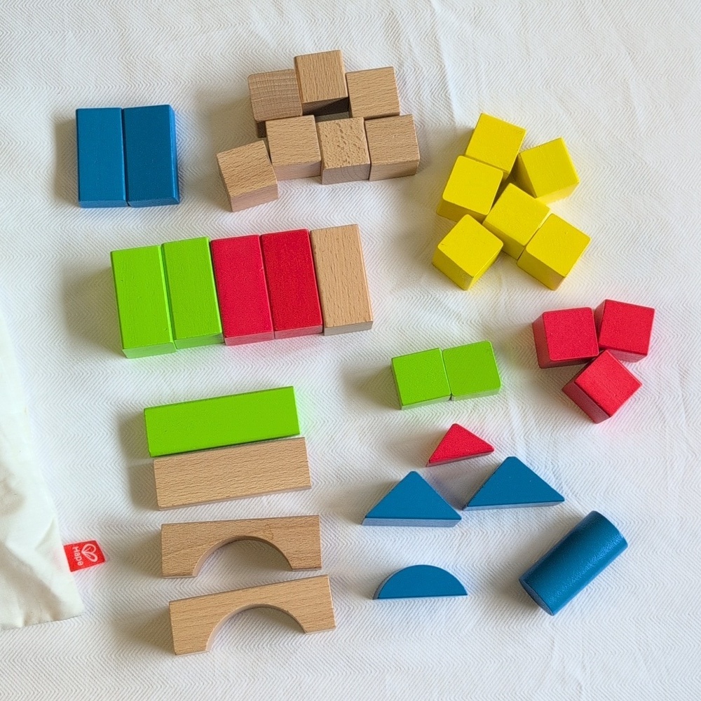 hape toys early explorer maple wood building blocks age 1-3 YRS 34 pieces - Picture 3 of 8